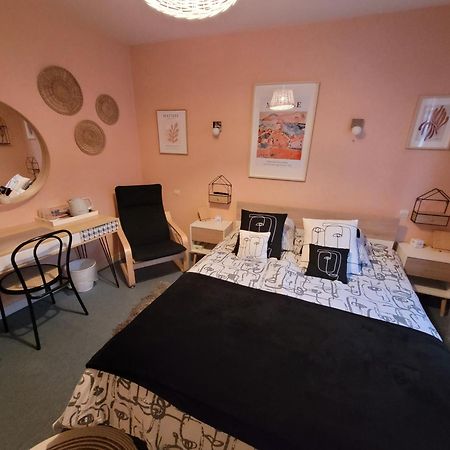Le Relais Du Chateau Oiron Экстерьер фото